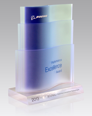 Esterline Connection Technologies SOURIAU gana el prestigioso Boeing Silver Supplier Award